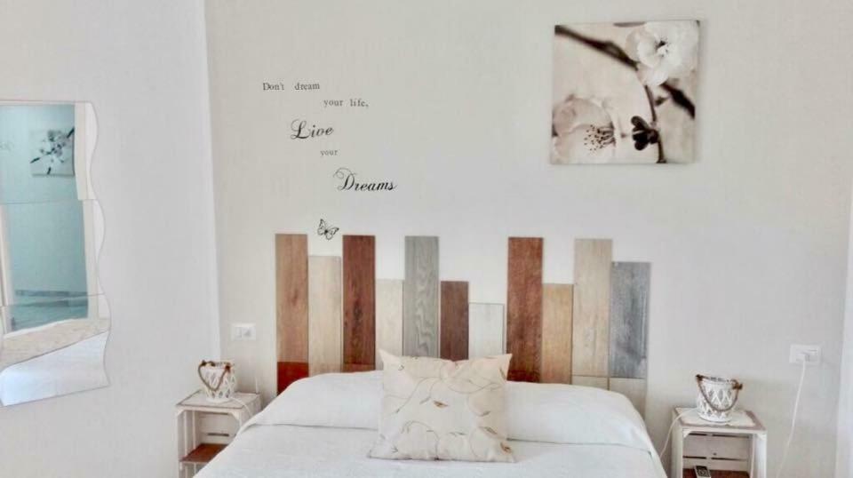 Bed and Breakfast Il Frangipane Formia Exterior foto
